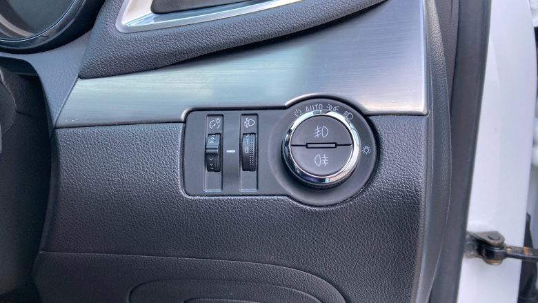 Vauxhall Mokka 1.7 CDTi SE 5dr 4WD Diesel Hatchback